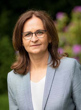 Korinna Wendt, Steuerberaterin