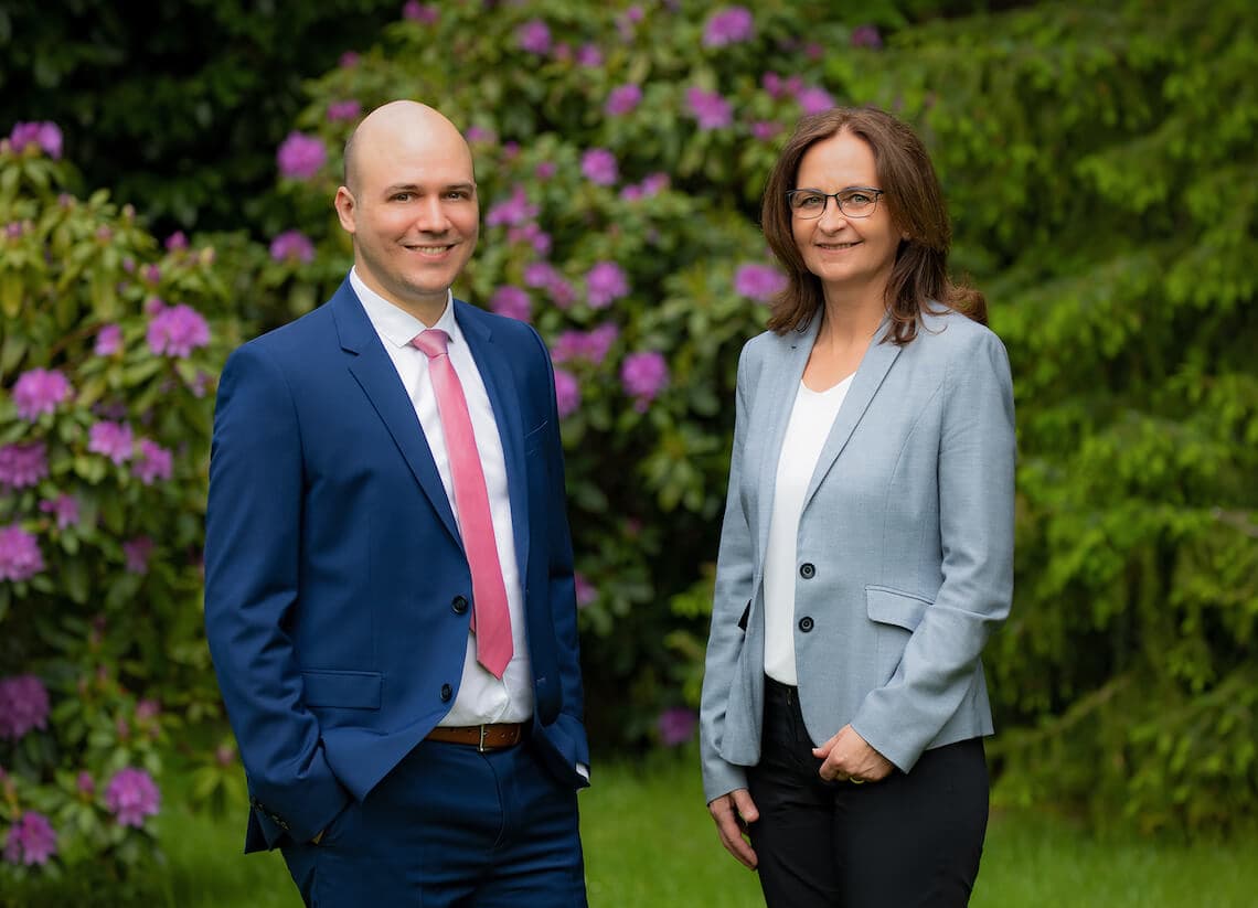 Ihr Steuerberater-Team begrüßt Sie: Dipl.-Kfm. Christoph Baumann und Korinna Wendt